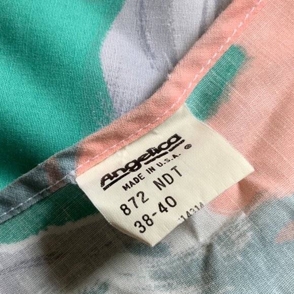 Angelica Print Scrub Top Blue, Pink, Green, White Size 38-40 - Picture 6 of 10